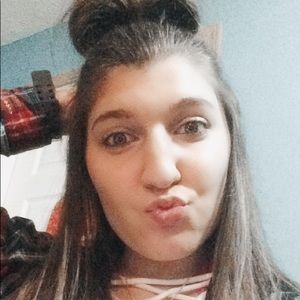 Meet your Posher, Mandy